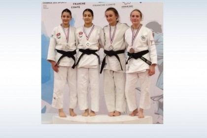 LES BENJAMINS(NES) ET JUNIORS M et F SUR LE PONT