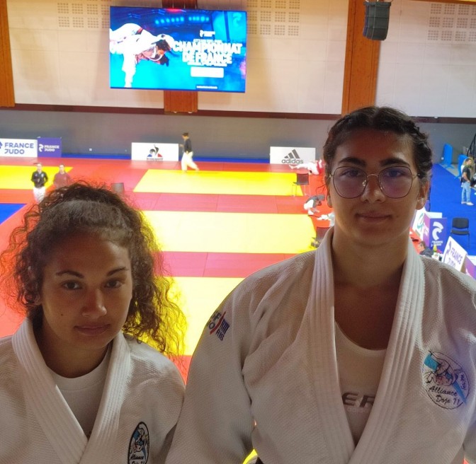 Image de l'actu 'LUCIE ET CELIA AU CHAMPIONNAT DE FRANCE SENIORS 2ème DIVISION'