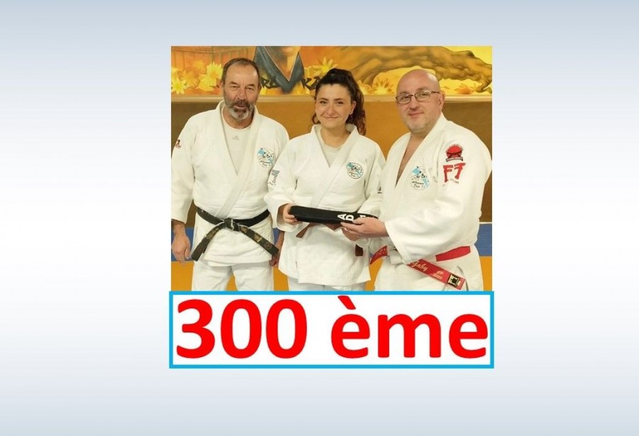 ZOE, 300EME CEINTURE NOIRE DE L'AD 71